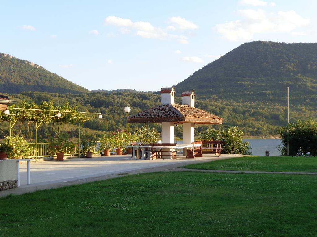 Family Hotel Belvedere Dŭlgopol Exterior foto